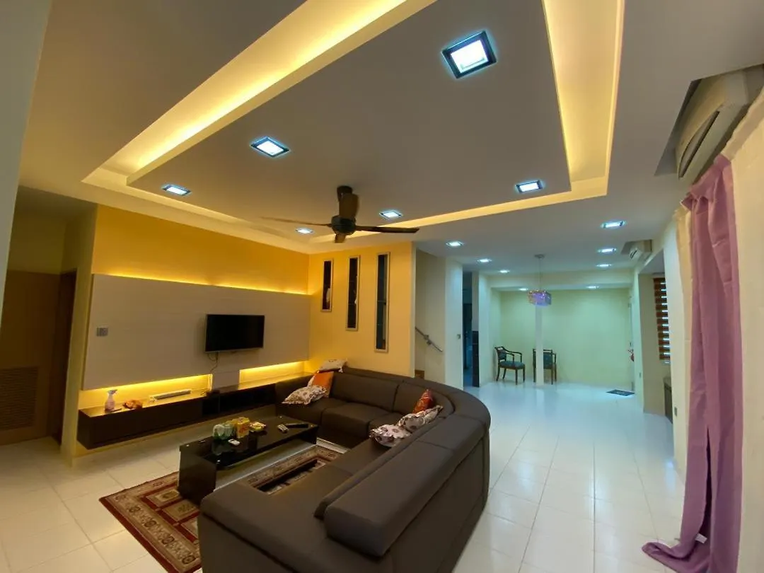 Homestay Nusa Idaman Corner Lot location